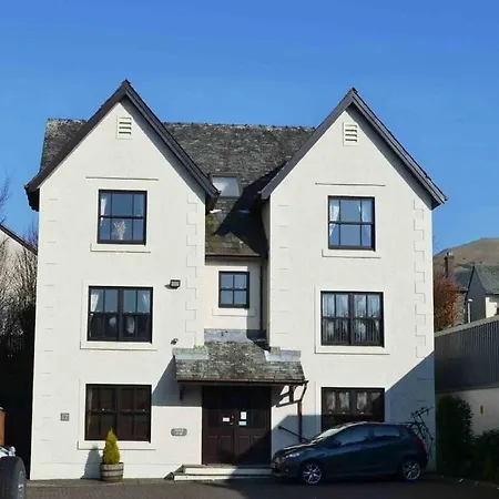 Catbells Apartment *